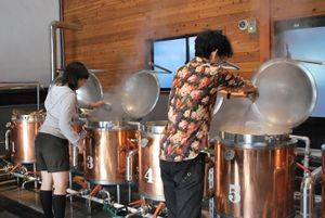 ZUN与Ki-san制作啤酒